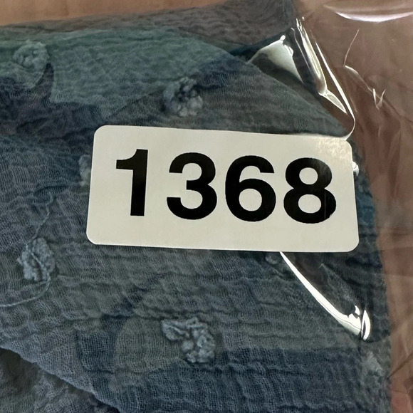 NWT Women’s long sleeve dot texture blue Bodysuit size M #1368 - Picture 8 of 8